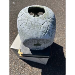 Spooky Hollow red light up Skull on a Book Light Halloween Ceramic-Preowned